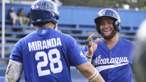Nicaragua noquea a Honduras